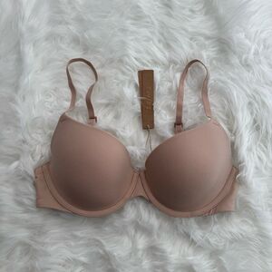 Skims Fits Everybody T-shirt Bra Mica Size 34B